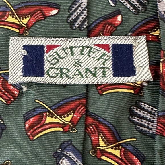 Sutter & Grant Neck Tie, Golf Themed Green/Gray/Red, Shoes & Gloves All Silk USA - Picture 2 of 9